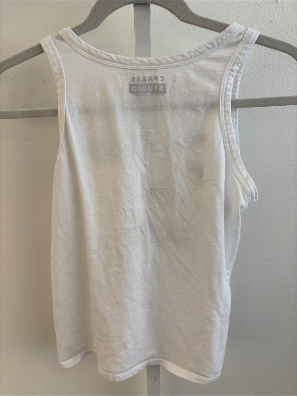 CPress Studio “He Loves Me He Loves Me Not” Brody Tank White Graphic Top LARGE - Picture 5 of 8